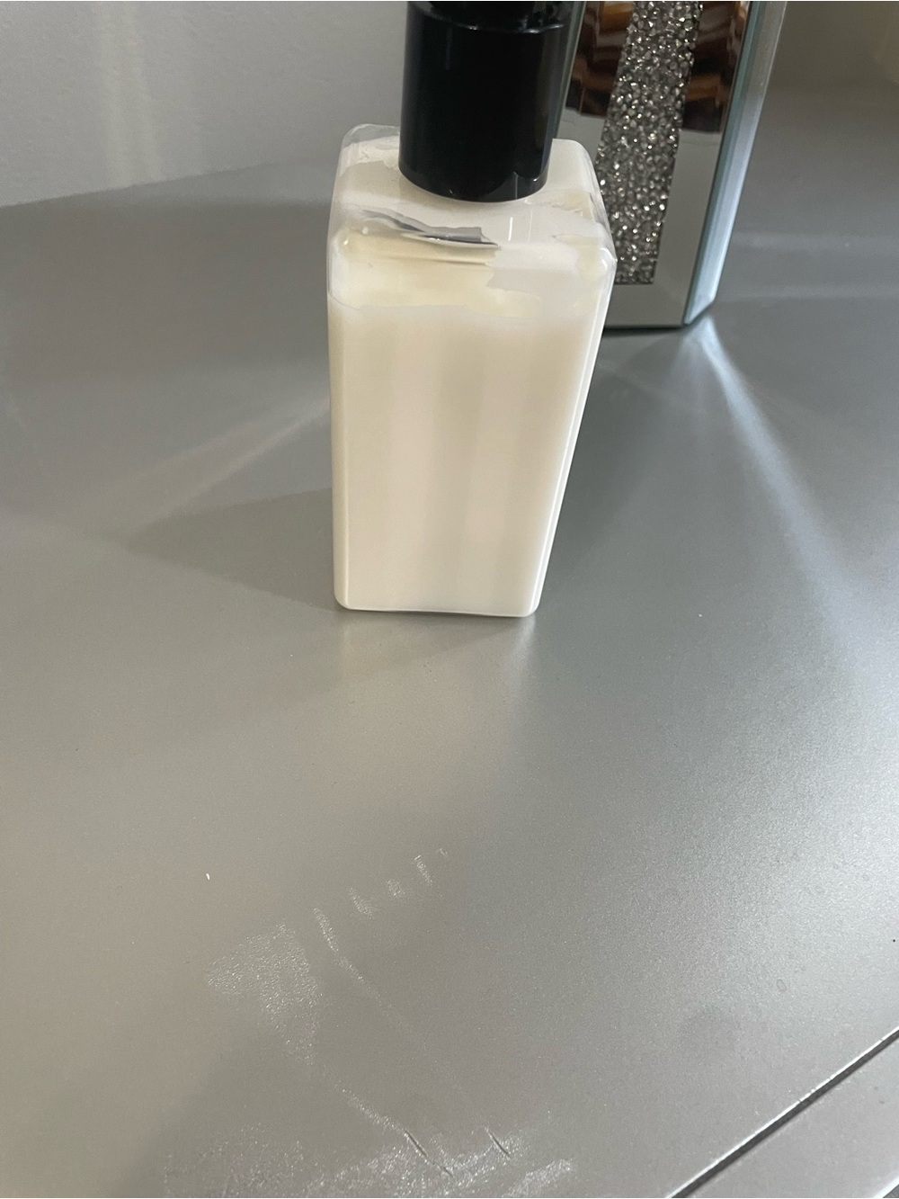 Jo Malone Cream Lotion with Black Pump. You will get compliments. - Picture 6 of 7